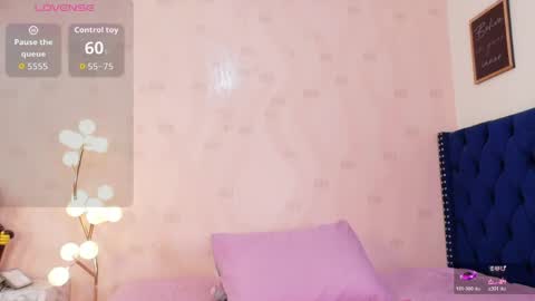 Tania  online show from April 13, 8:09 pm