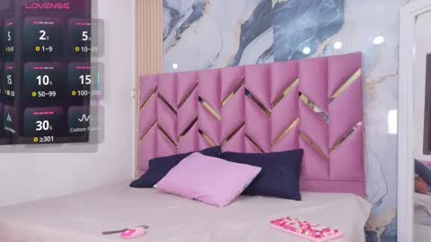 Tania  online show from November 19, 4:29 pm