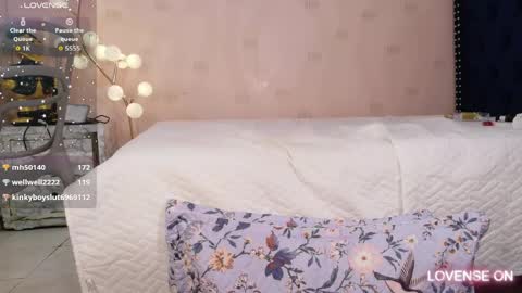 Tania  online show from March 25, 2:28 am