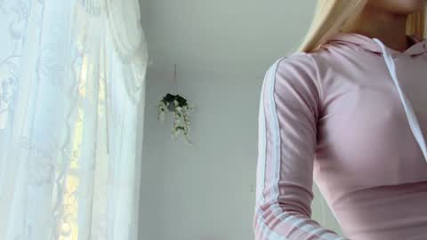 Audra A online show from March 9, 1:15 pm