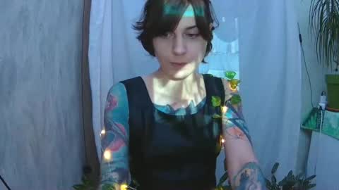 littlehappines online show from March 22, 4:24 pm