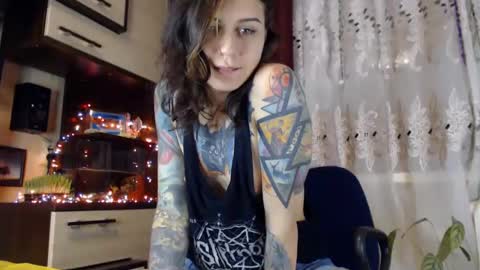 littlehappines online show from February 1, 5:47 pm