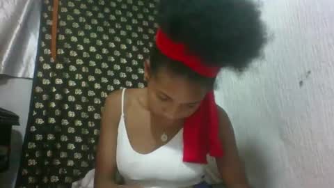 Snapshot of littlehotpanda chatting on September 25, 7:51 am edra online show from September 25, 7:51 am