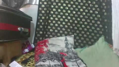 Snapshot of littlehotpanda chatting on September 24, 7:18 am edra online show from September 24, 7:18 am
