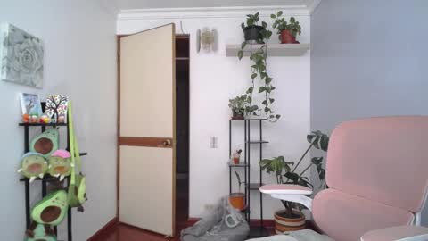 Laksmi online show from March 14, 10:11 pm