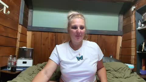 lisanixs online show from June 23, 3:26 am