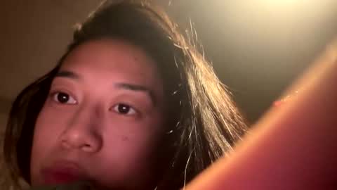 littleloverasian online show from December 4, 10:50 am