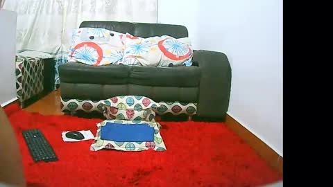  Mia online show from April 14, 6:02 am