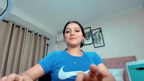 Sarahs Room online show from March 10, 11:27 pm