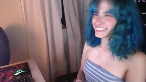 Snapshot of littlenami_ chatting on September 26, 1:03 am LAUREN online show from September 26, 1:03 am