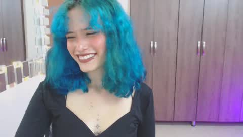 Snapshot of littlenami_ chatting on September 19, 9:14 pm LAUREN online show from September 19, 9:14 pm