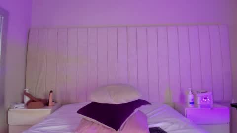 im olivia IG littleolivia01 online show from October 30, 4:30 pm