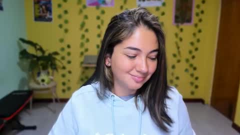 Mia  online show from March 16, 2:36 am