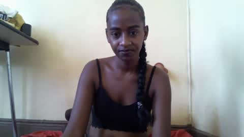 littlesandie online show from March 4, 6:37 am