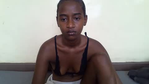 littlesandie online show from January 27, 6:41 am