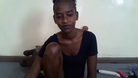 littlesandie online show from January 25, 5:18 am