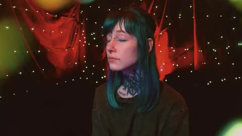 Niki  free tg channel with some photos gifs and info about streams  online show from November 2, 3:59 pm