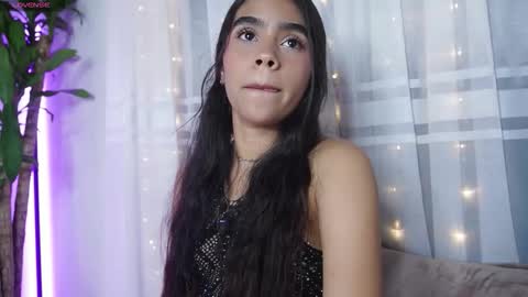 Snapshot of littletammy_ chatting on October 4, 2:22 pm littletammy_ online show from October 4, 2:22 pm