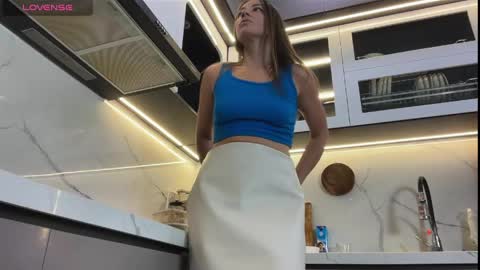 live_myself online show from April 16, 10:37 am