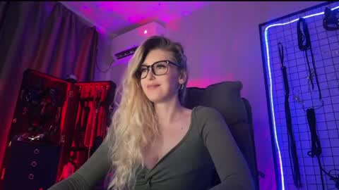Liya Ray online show from July 18, 11:51 pm