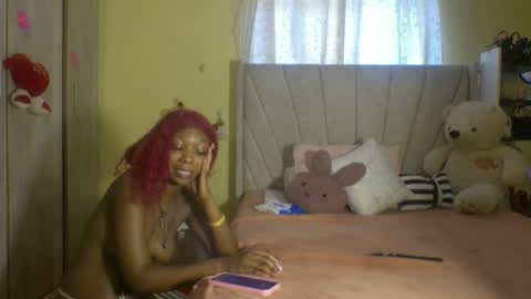 Snapshot of liyahs_lair chatting on September 27, 10:22 am liyah online show from September 27, 10:22 am