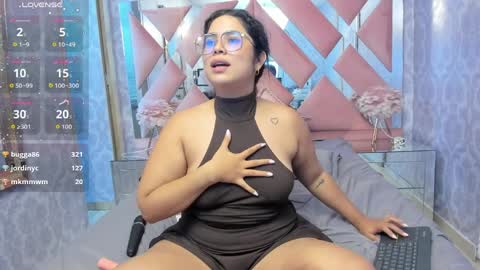   online show from April 1, 1:41 pm