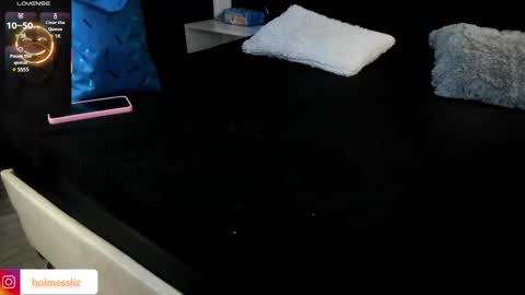 Snapshot of liz_holmes chatting on February 11, 10:14 am Liz online show from February 11, 10:14 am