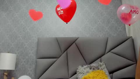 Snapshot of liz_ortega30 chatting on February 15, 12:01 pm liza online show from February 15, 12:01 pm