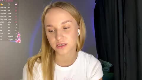 Snapshot of lizbethconnett chatting on September 29, 12:43 pm Kate online show from September 29, 12:43 pm
