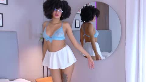 Snapshot of lizlilux chatting on October 9, 12:09 pm lizlilux online show from October 9, 12:09 pm