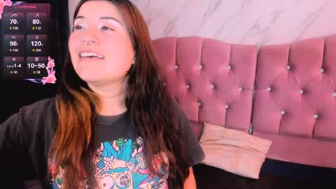 Snapshot of lizz_greys chatting on September 8, 8:08 pm lizz_greys online show from September 8, 8:08 pm