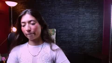 Snapshot of lizzie_collin chatting on September 17, 5:00 pm Lizzie online show from September 17, 5:00 pm