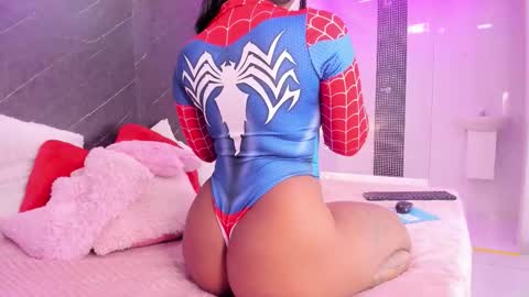 Snapshot of lizziierose chatting on October 10, 12:32 pm I am Lizz online show from October 10, 12:32 pm