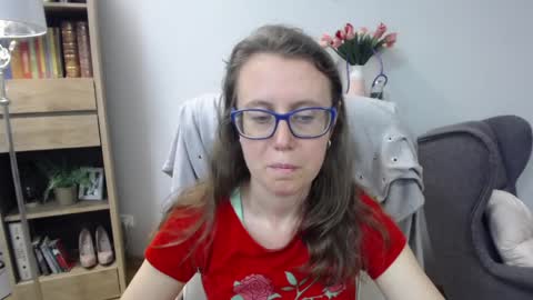 Lizzy online show from May 27, 5:04 am