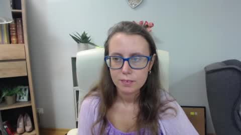 Lizzy online show from July 29, 4:45 am