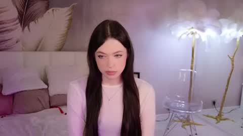 Lizzy online show from February 28, 1:21 pm