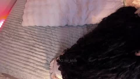 Snapshot of lm_kloeeh chatting on October 9, 5:11 am Kloe see you 28-11  to celebrate my birthday online show from October 9, 5:11 am