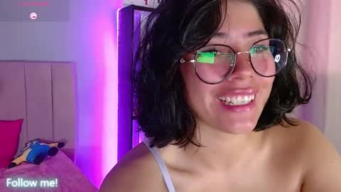 Snapshot of loaluxury chatting on January 28, 2:31 pm Pamela online show from January 28, 2:31 pm