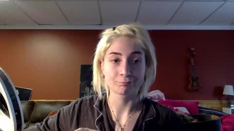 Divine Diva online show from January 18, 7:54 pm