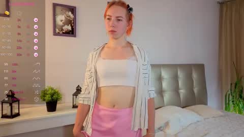 Snapshot of locksstar chatting on September 14, 6:06 pm Hello Im Christy online show from September 14, 6:06 pm