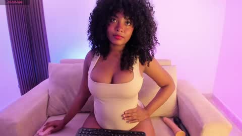 marxi love online show from May 23, 3:10 pm