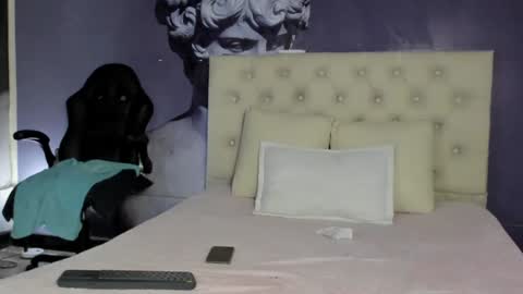Snapshot of lola_red956680 chatting on January 21, 2:15 pm lola red online show from January 21, 2:15 pm