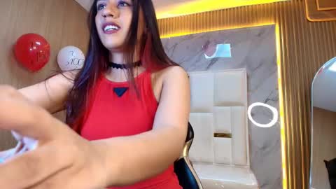 Lola online show from March 19, 9:52 pm