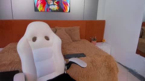 lola_sweeet18 online show from February 18, 11:42 am