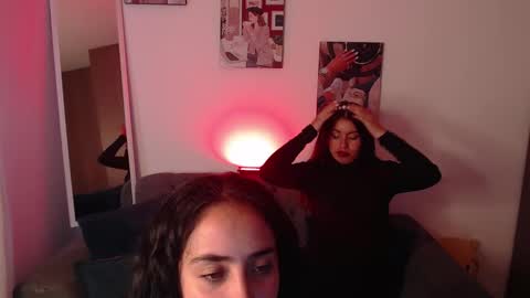 Snapshot of lolaandcamille chatting on February 25, 1:53 pm lolaandcamille online show from February 25, 1:53 pm