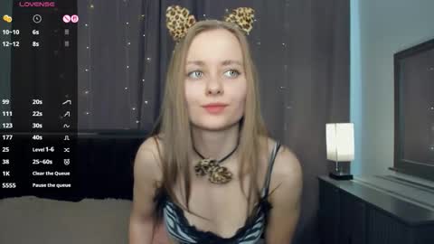 lolacorish online show from February 17, 11:53 am