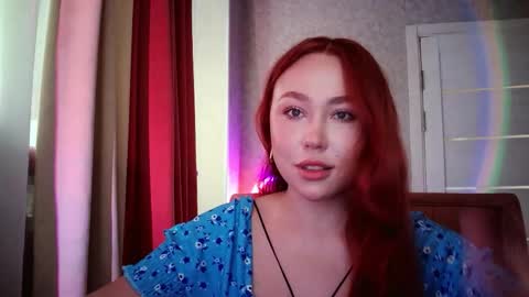 Snapshot of lolamint_ chatting on October 15, 11:57 am Lola online show from October 15, 11:57 am