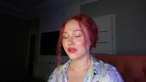 Snapshot of lolamint_ chatting on September 9, 2:06 pm Lola online show from September 9, 2:06 pm