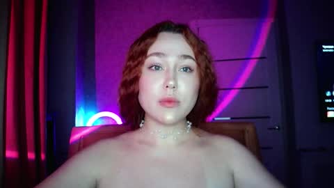 Snapshot of lolamint_ chatting on October 8, 1:15 pm Lola online show from October 8, 1:15 pm