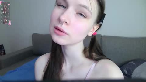 Lola online show from March 7, 2:18 am